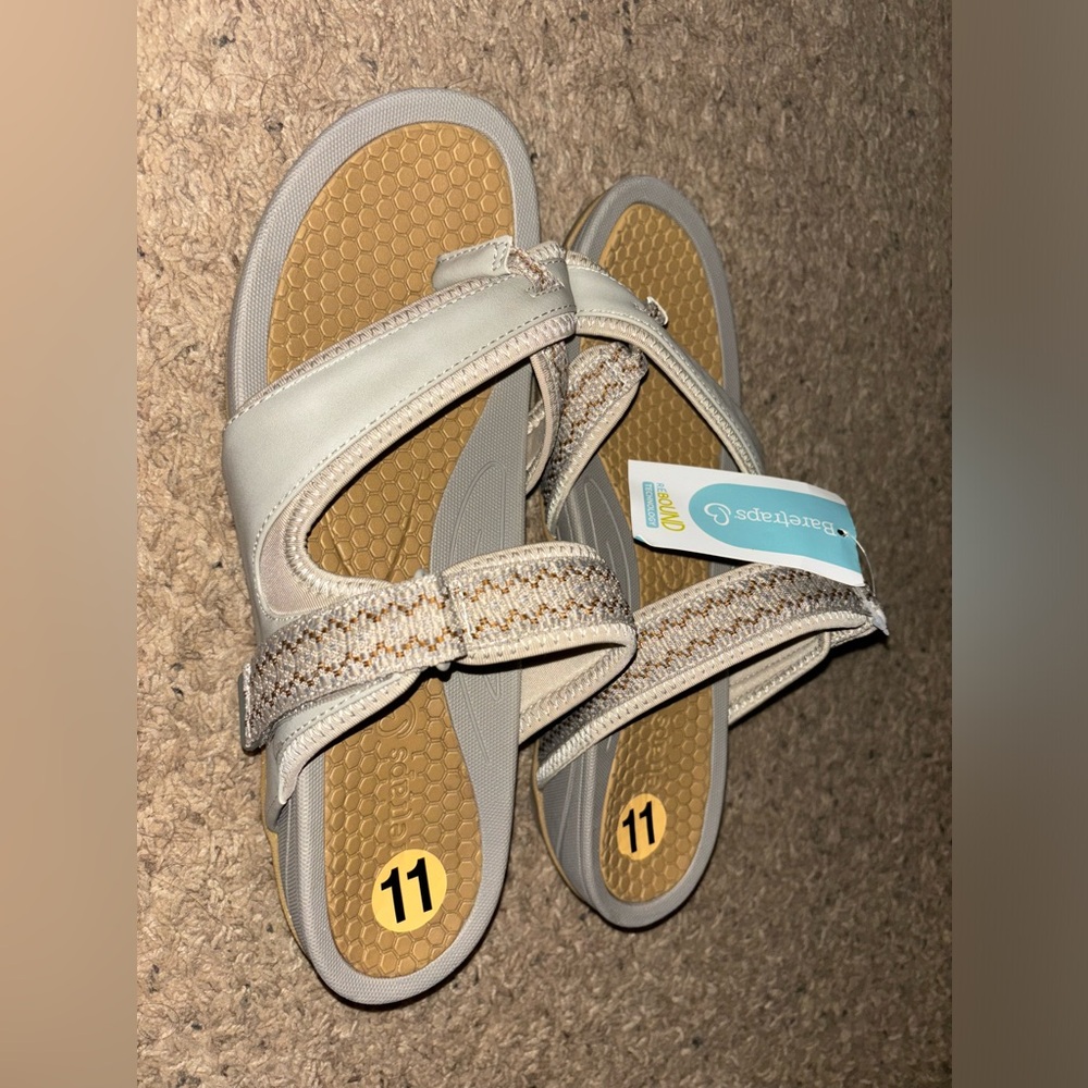 Baretraps Sandals! New with tags! Size 11